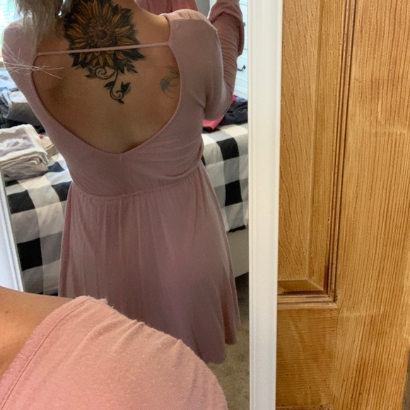 Pink Deep V mini dress - Picture 3 of 3